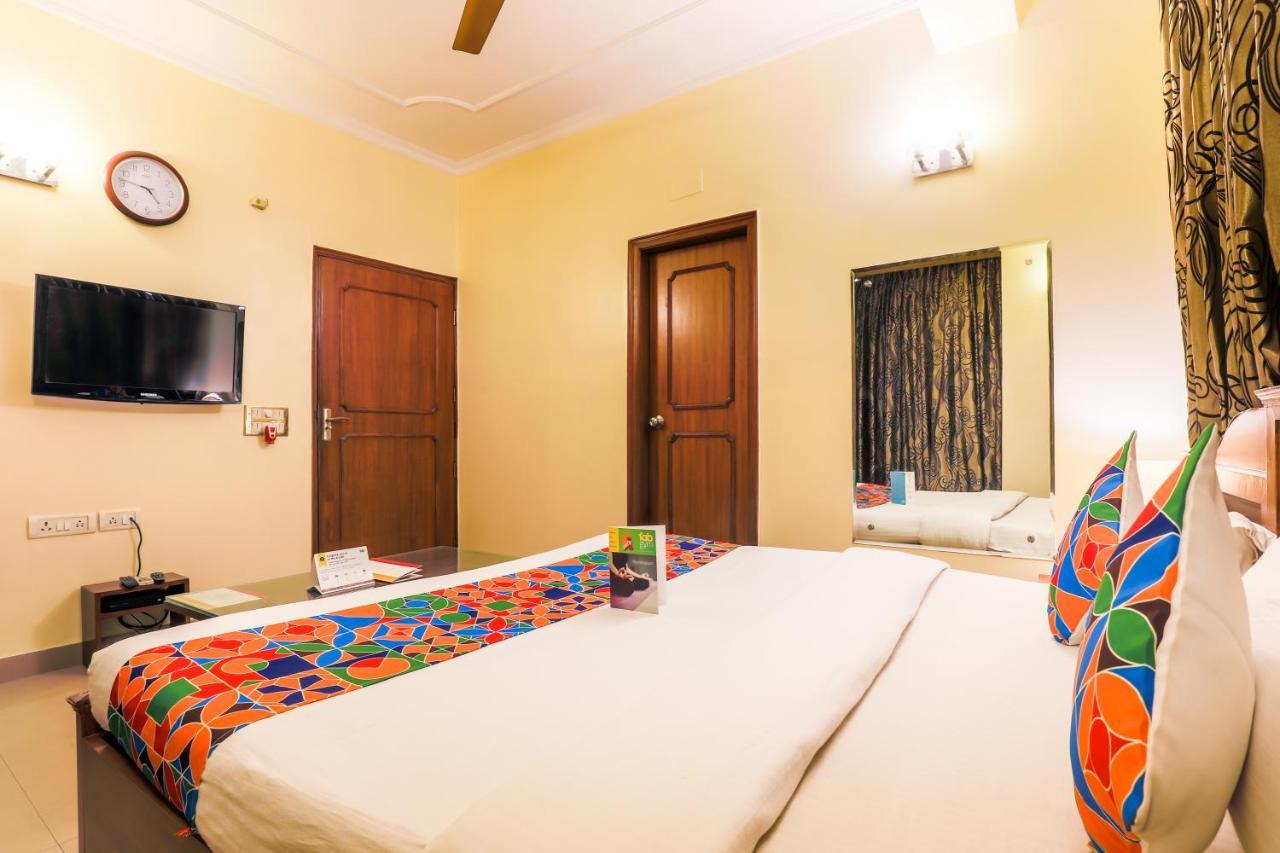 Fabhotel Kashish Residency Sector 26 Noida Exterior foto
